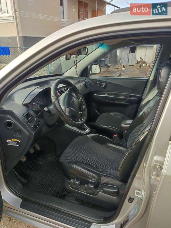 Позашляховик / Кросовер Hyundai Tucson 2007 в Дрогобичі фото 11 Позашляховик / Кросовер Hyundai Tucson 2007 в Дрогобичі