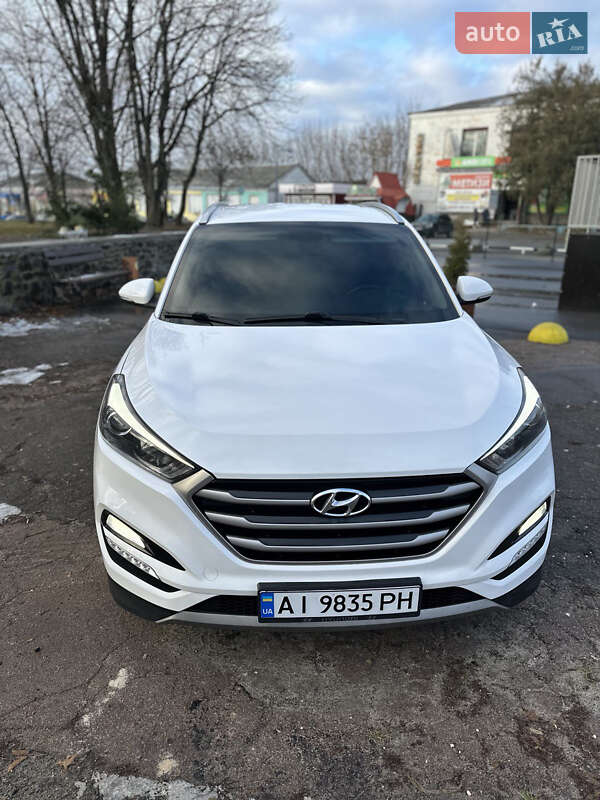 Позашляховик / Кросовер Hyundai Tucson 2016 в Чернігові
