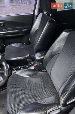 Внедорожник / Кроссовер Hyundai Tucson 2010 в 
