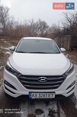 Внедорожник / Кроссовер Hyundai Tucson 2017 в 