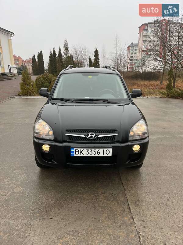Позашляховик / Кросовер Hyundai Tucson 2009 в Вараші