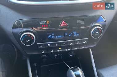 Позашляховик / Кросовер Hyundai Tucson 2018 в 
