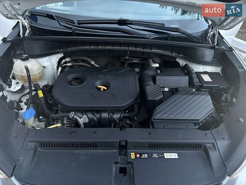 Позашляховик / Кросовер Hyundai Tucson 2017 в Києві