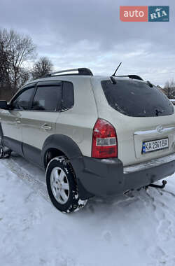 Внедорожник / Кроссовер Hyundai Tucson 2005 в Новгород-Северском