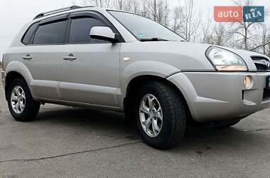 Внедорожник / Кроссовер Hyundai Tucson 2009 в 