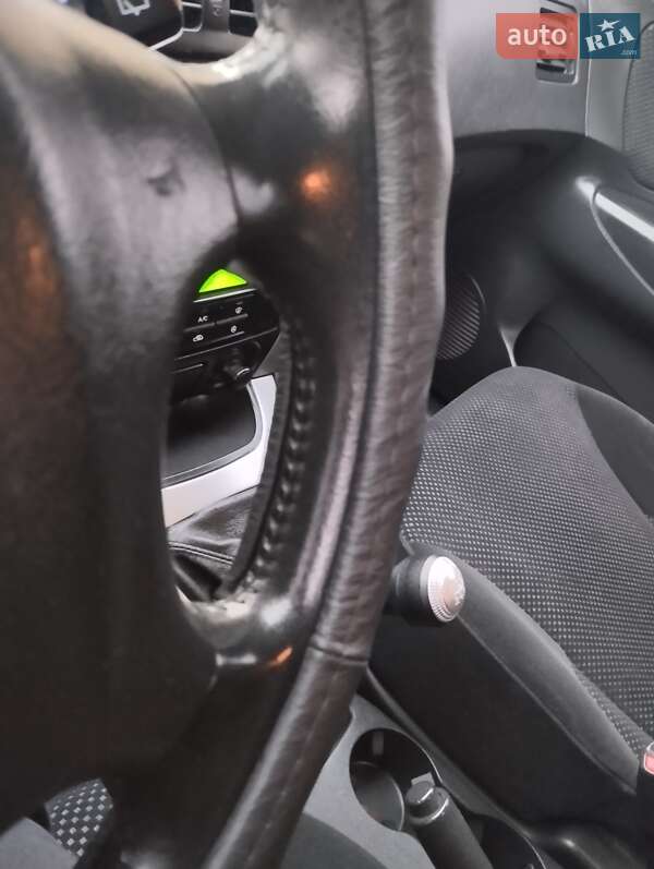 Позашляховик / Кросовер Hyundai Tucson 2008 в Вижниці