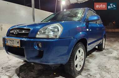 Внедорожник / Кроссовер Hyundai Tucson 2006 в 