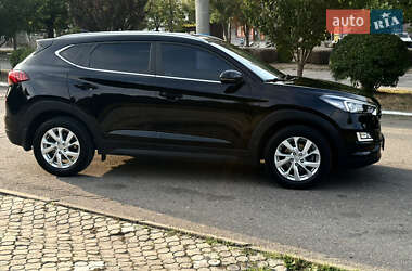 Внедорожник / Кроссовер Hyundai Tucson 2019 в 