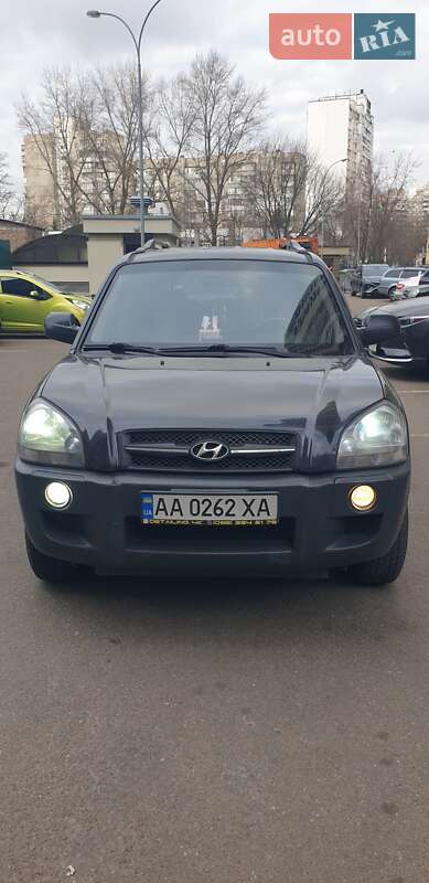 Позашляховик / Кросовер Hyundai Tucson 2009 в Києві