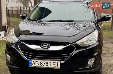 Внедорожник / Кроссовер Hyundai Tucson 2011 в 