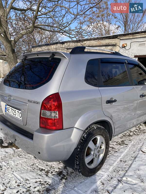 Позашляховик / Кросовер Hyundai Tucson 2005 в Вільногірську