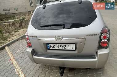 Внедорожник / Кроссовер Hyundai Tucson 2005 в 