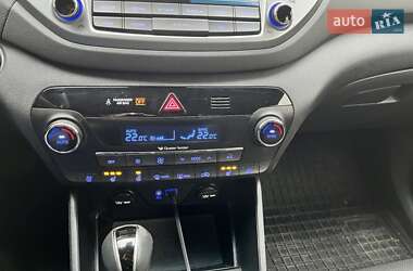 Внедорожник / Кроссовер Hyundai Tucson 2017 в 