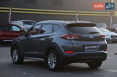 Позашляховик / Кросовер Hyundai Tucson 2016 в 