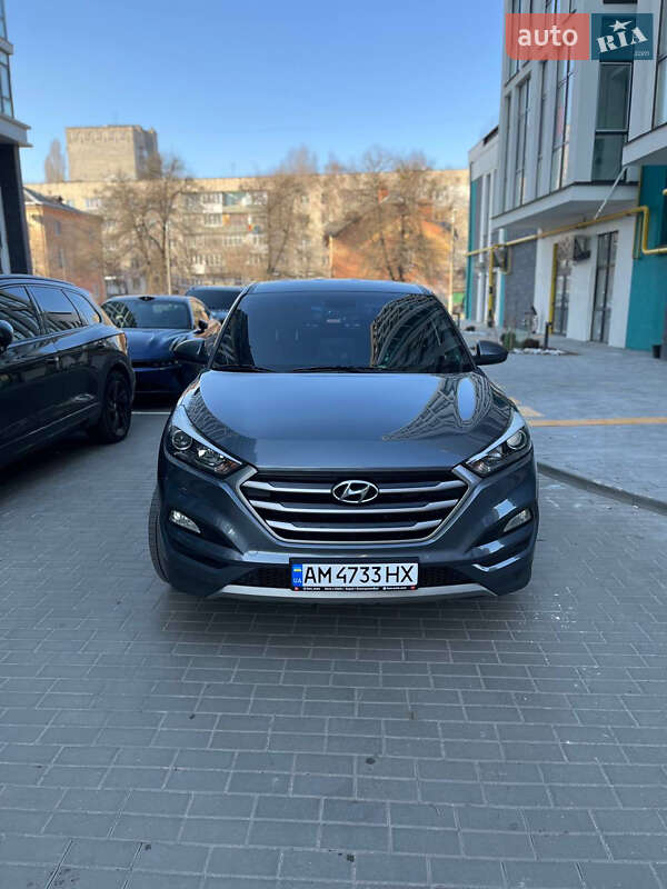 Позашляховик / Кросовер Hyundai Tucson 2016 в Житомирі