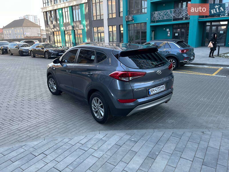 Позашляховик / Кросовер Hyundai Tucson 2016 в Житомирі