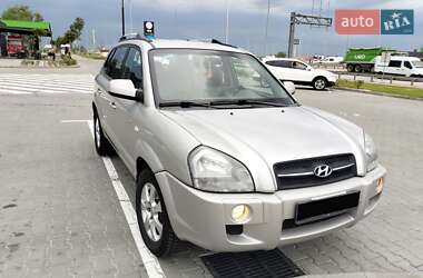 Позашляховик / Кросовер Hyundai Tucson 2004 в Житомирі