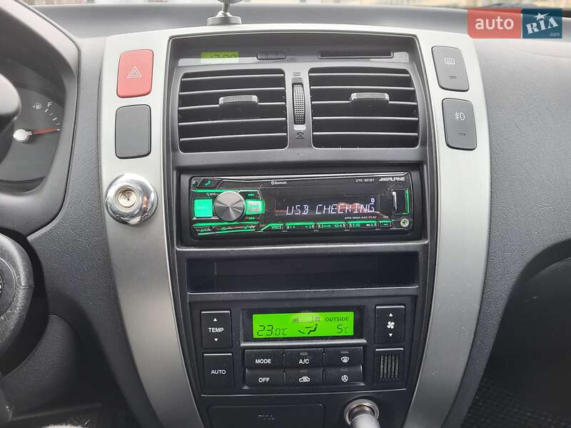 Позашляховик / Кросовер Hyundai Tucson 2009 в Житомирі