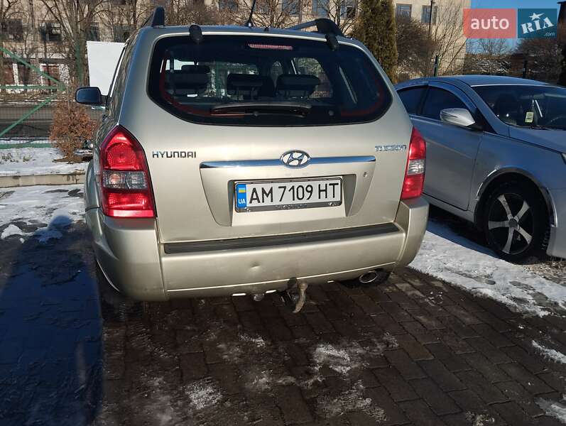 Внедорожник / Кроссовер Hyundai Tucson 2007 в Радомышле