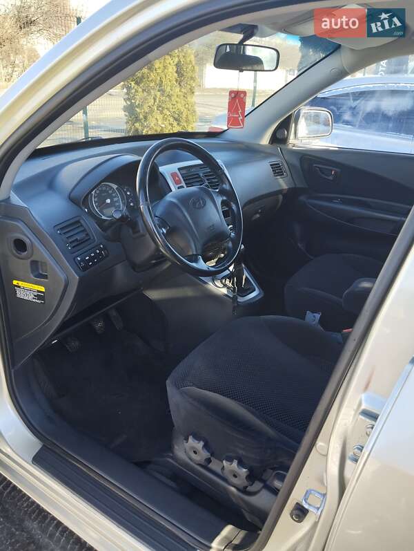 Внедорожник / Кроссовер Hyundai Tucson 2007 в Радомышле