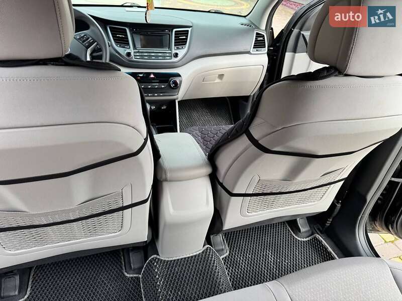 Позашляховик / Кросовер Hyundai Tucson 2017 в Кам'янець-Подільському