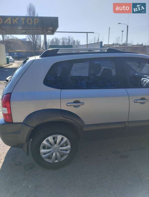 Позашляховик / Кросовер Hyundai Tucson 2007 в Шаргороді