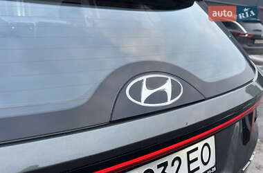 Внедорожник / Кроссовер Hyundai Tucson 2021 в 