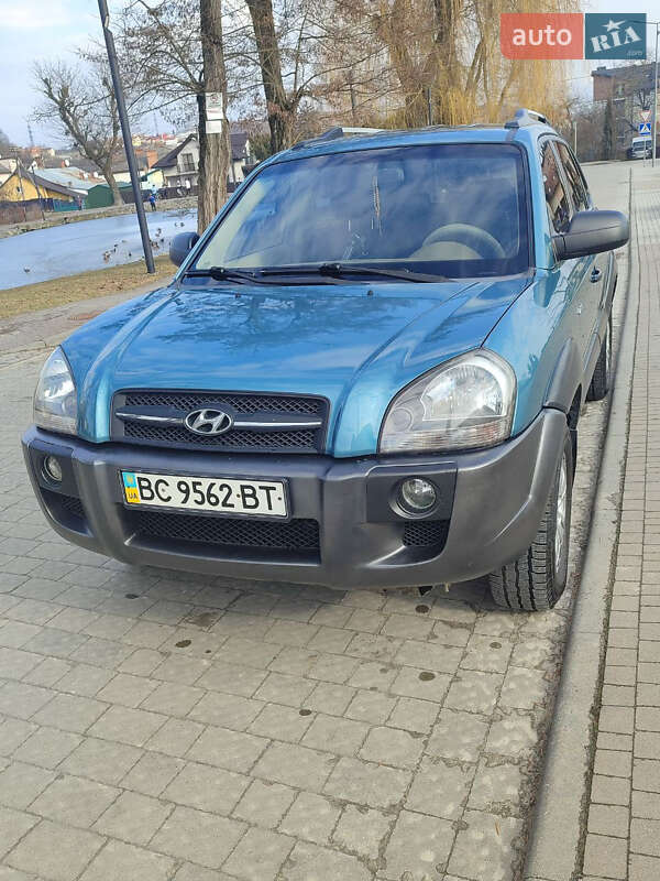 Позашляховик / Кросовер Hyundai Tucson 2008 в Львові