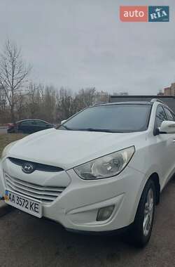 Позашляховик / Кросовер Hyundai Tucson 2010 в Києві