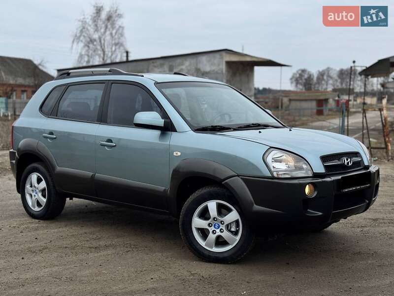 Позашляховик / Кросовер Hyundai Tucson 2009 в Охтирці