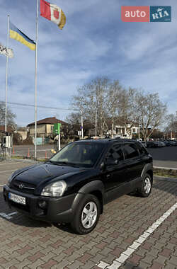 Внедорожник / Кроссовер Hyundai Tucson 2007 в 