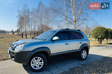 Внедорожник / Кроссовер Hyundai Tucson 2009 в Ромнах