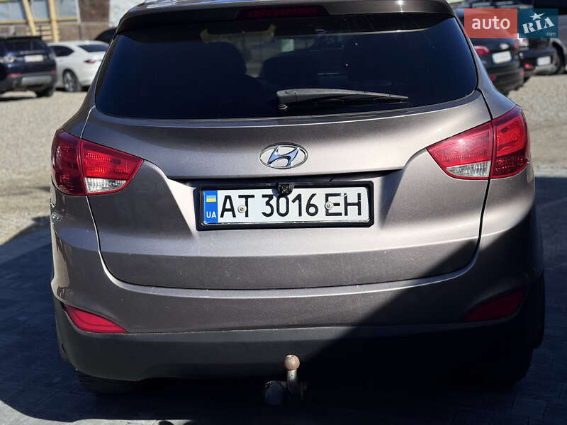 Внедорожник / Кроссовер Hyundai Tucson 2012 в Яремче
