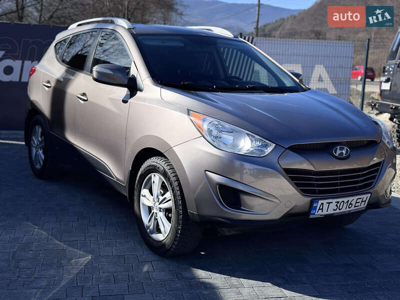 Внедорожник / Кроссовер Hyundai Tucson 2012 в Яремче