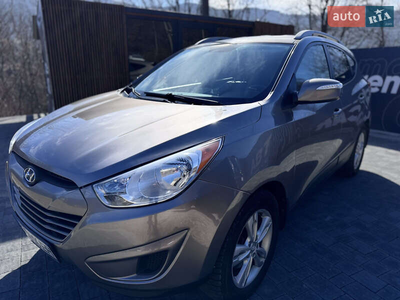 Внедорожник / Кроссовер Hyundai Tucson 2012 в Яремче