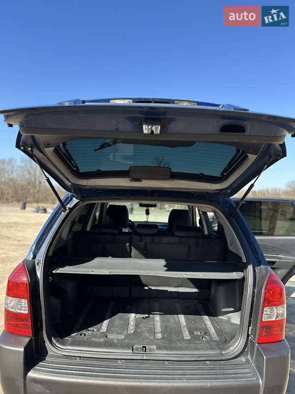 Внедорожник / Кроссовер Hyundai Tucson 2005 в Львове