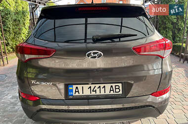 Внедорожник / Кроссовер Hyundai Tucson 2016 в 