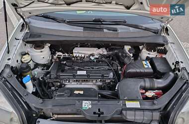 Внедорожник / Кроссовер Hyundai Tucson 2006 в 
