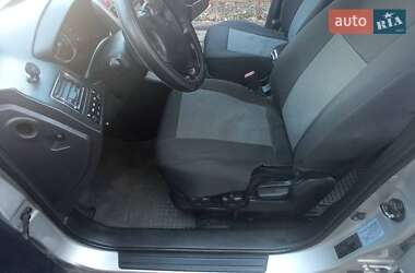 Внедорожник / Кроссовер Hyundai Tucson 2006 в 