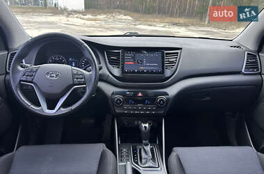 Внедорожник / Кроссовер Hyundai Tucson 2016 в 
