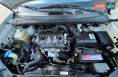 Внедорожник / Кроссовер Hyundai Tucson 2006 в 