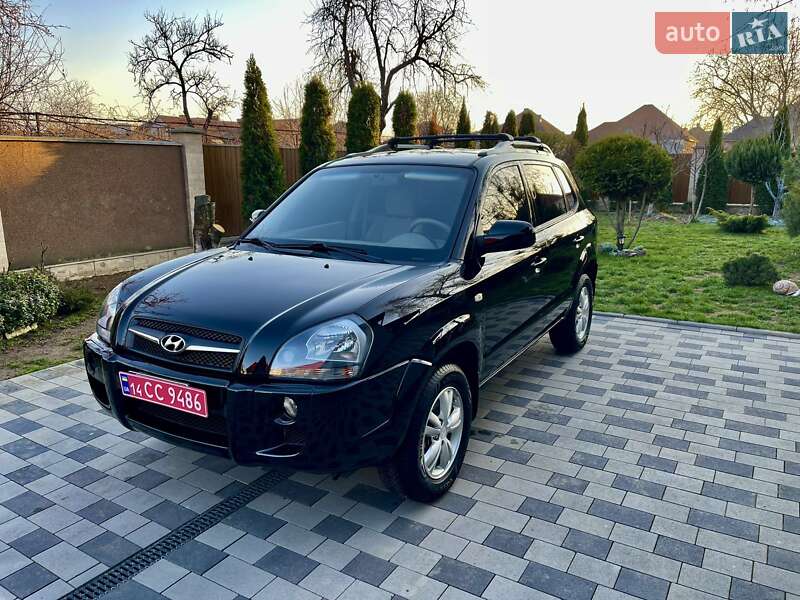 Внедорожник / Кроссовер Hyundai Tucson 2008 в 