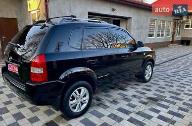 Внедорожник / Кроссовер Hyundai Tucson 2008 в 