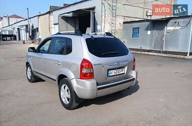 Внедорожник / Кроссовер Hyundai Tucson 2005 в 
