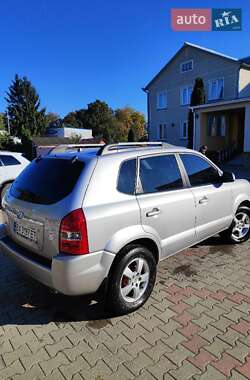 Внедорожник / Кроссовер Hyundai Tucson 2005 в 
