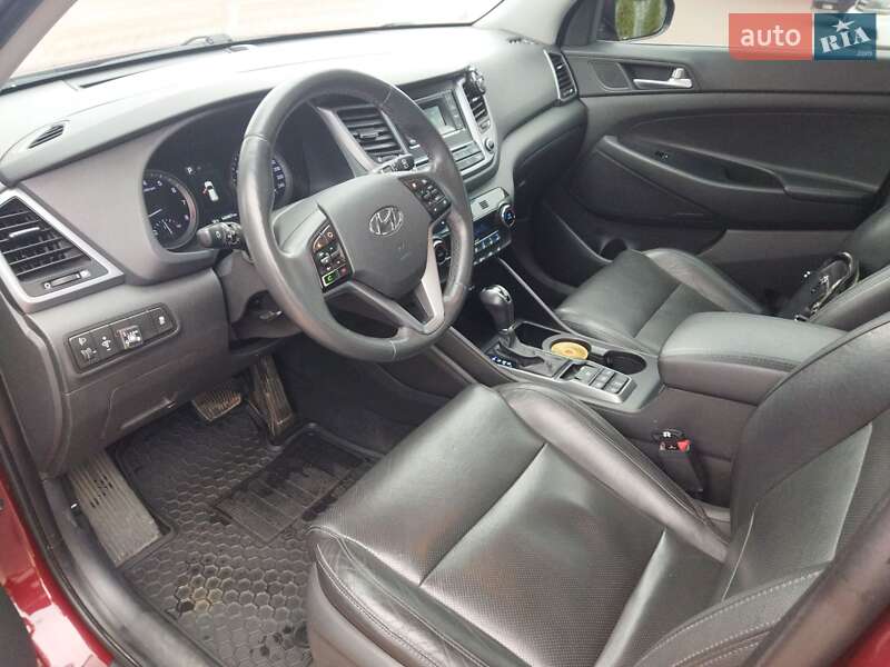 Внедорожник / Кроссовер Hyundai Tucson 2016 в Прилуках
