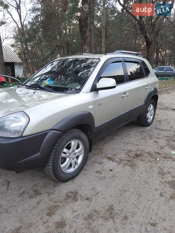 Позашляховик / Кросовер Hyundai Tucson 2006 в Маневичах