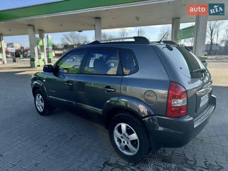 Позашляховик / Кросовер Hyundai Tucson 2008 в Андрушівці