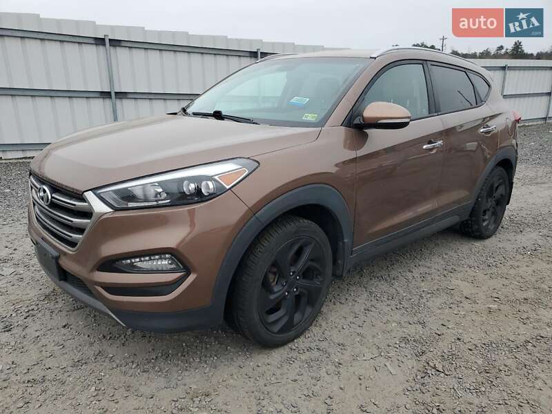 Позашляховик / Кросовер Hyundai Tucson 2016 в 