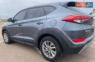 Внедорожник / Кроссовер Hyundai Tucson 2017 в 